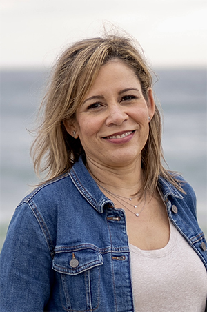 Donna Schulz Torres headshot