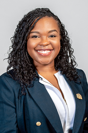 Sheraya Bernard headshot