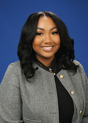 Traseanda Jones headshot