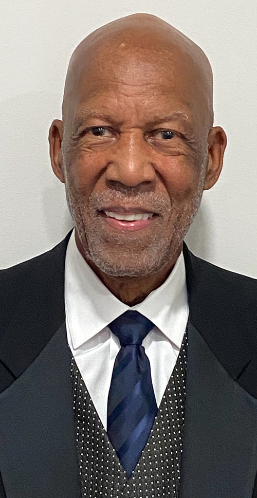 Dr. Terrence Roberts headshot